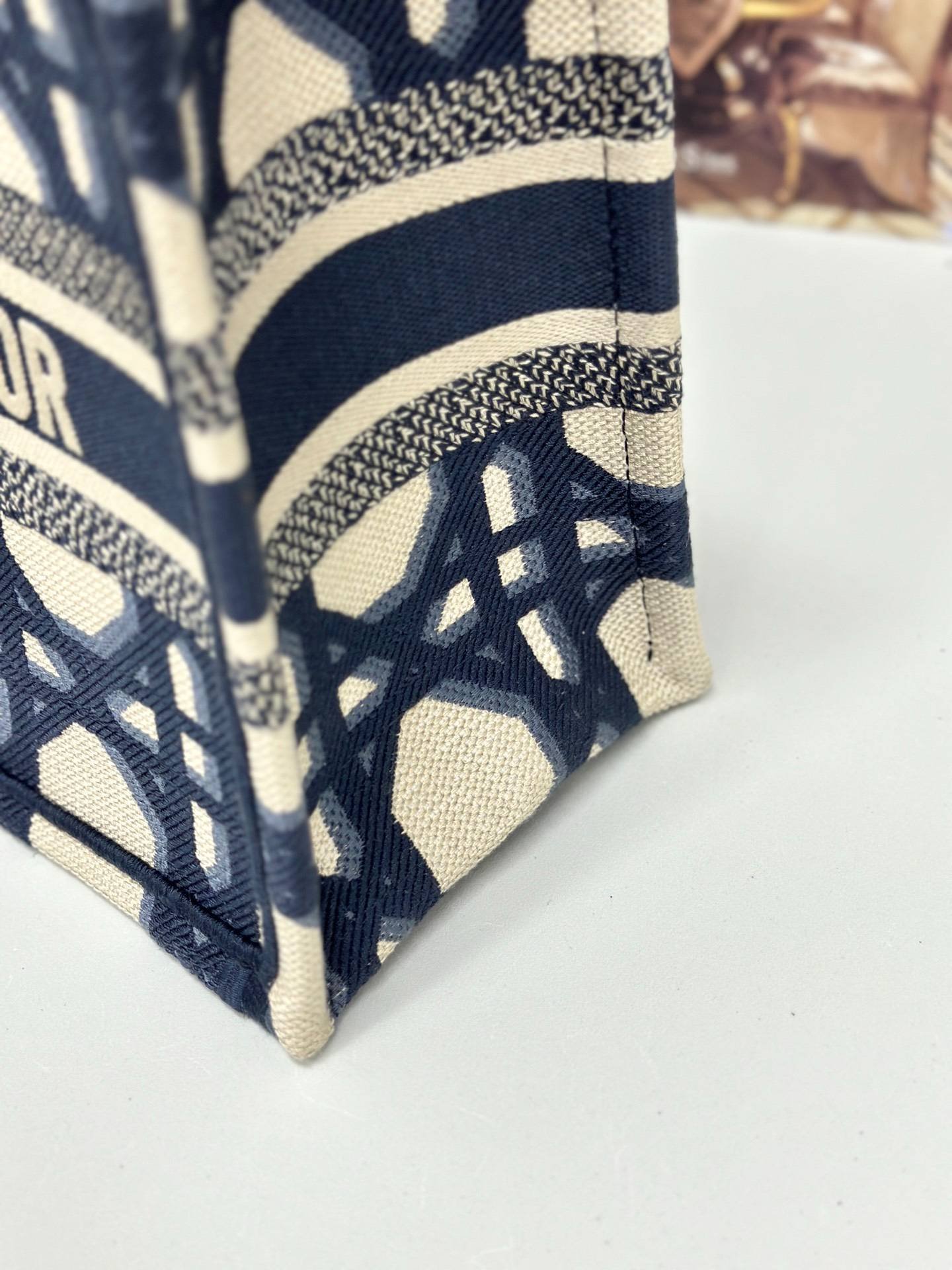 i1712112053_6762_5-1 i1712112053_6762_5-1