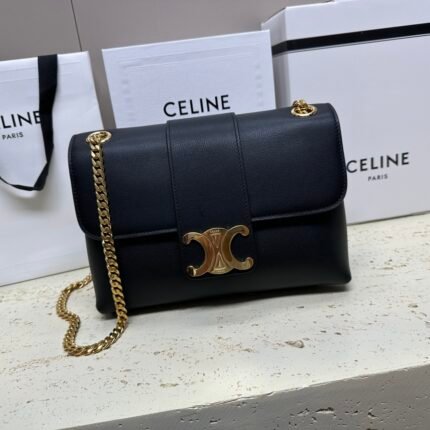 CE 2024 🎊VICTOIRE summer women's collection, incorporating contemporary design into signature soft leather, TRIOMPHE metal logo conveys the brand ~ enduring aesthetics ~ superb capacity, chain shoulder strap adjustable for slanting or underarm ~ 1680105nMedium size: 10 X 6 X 3 inches (25 X 15 X 8 cm) ~ Slip Chain, Min. length 10 inches (25 cm) and max length 19 inches (47 cm)n No. 115853