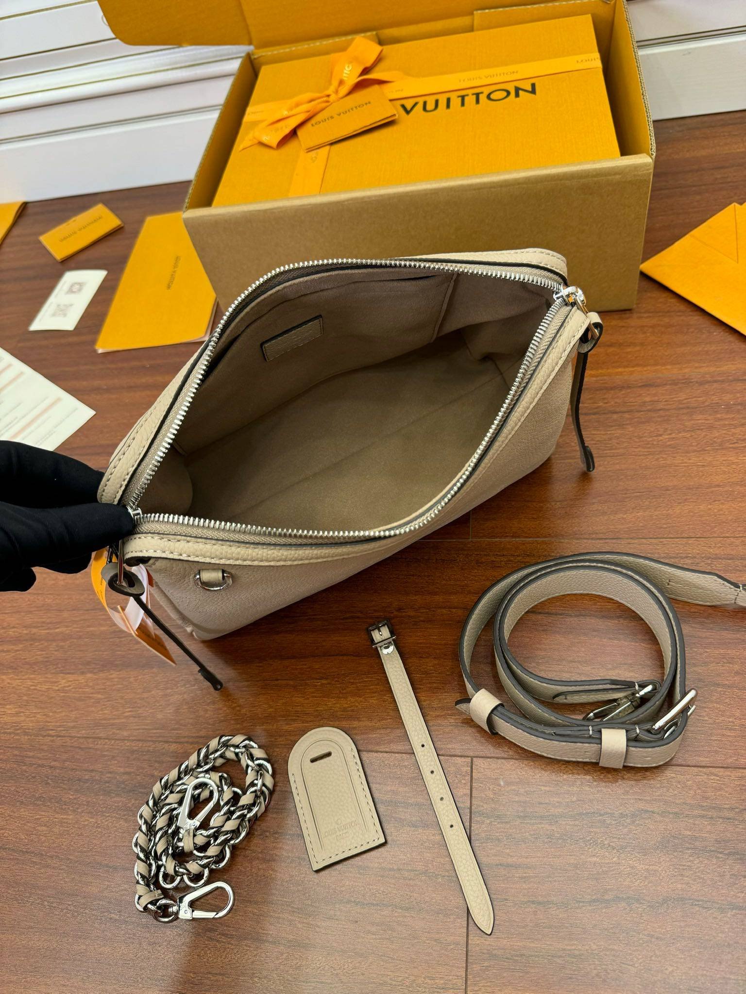 i1712889644_6857_4-1