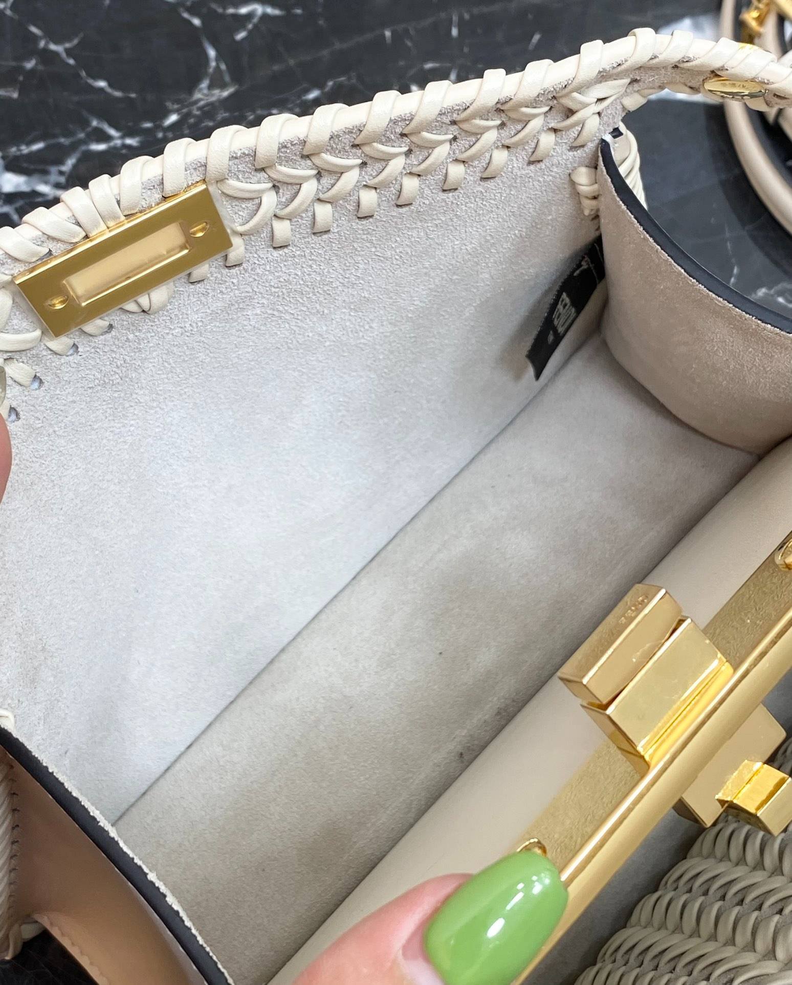 i1714816061_9461_7-1