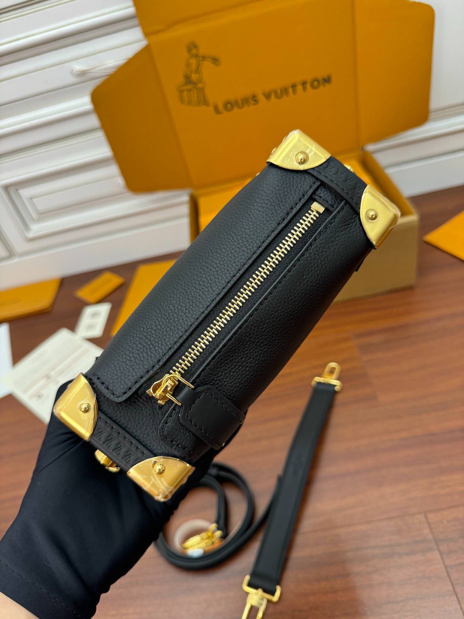 i1715076839_9041_7-1