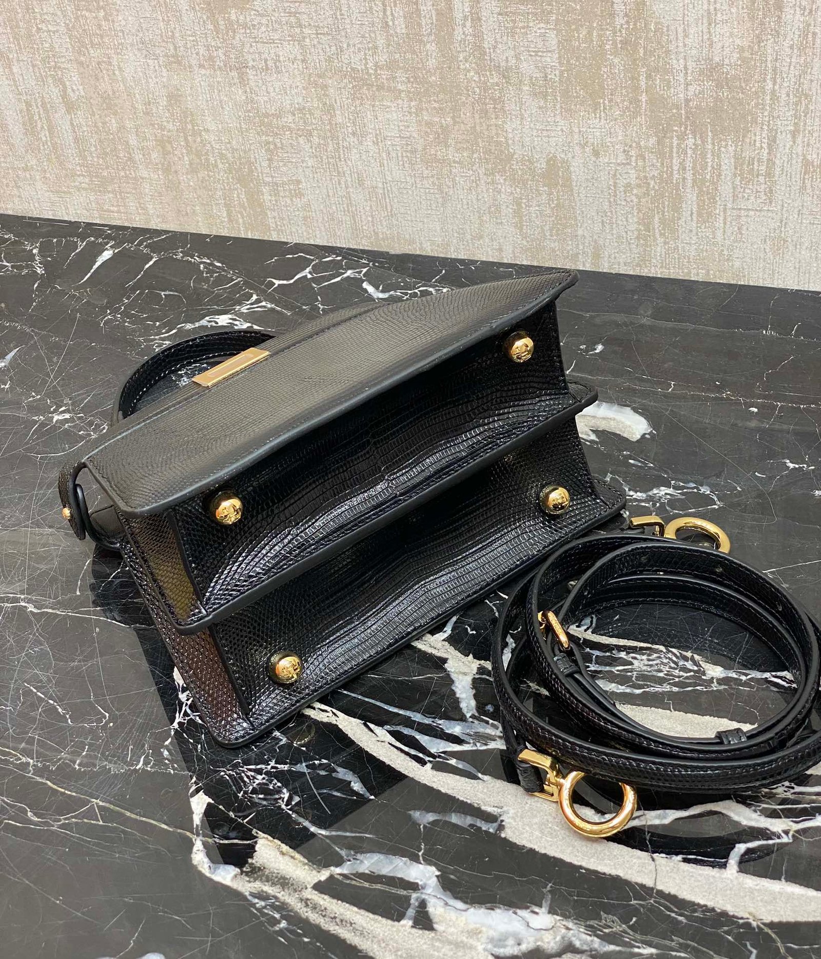 i1715264537_2691_0-1