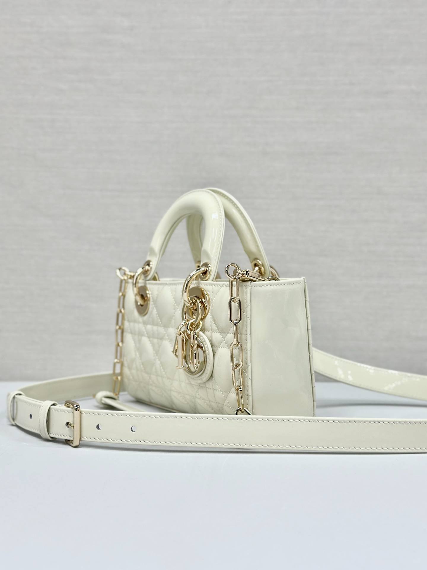 i1715397460_1185_1-1