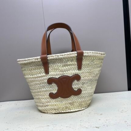 👐 Hand woven handbags, each piece is unique. Size and shape color may vary slightly ‼️‼️‼️nTEEN Classic Palm Leaf Cow Leather Tote Bagn(23 X 21 X 15 cm)nPalm Leaf and Cow LeathernGolden Metal PiecesnShoulder Carry and Hand CarrynLeather Shoulder Strap Length 14 inches (35 cm)n2 Leather Carrying Handles Length 4 inches (10 cm)n168075nDue to the fact that the products are handmade, the sizes may vary Slight variations ‼️‼️n No. 113832