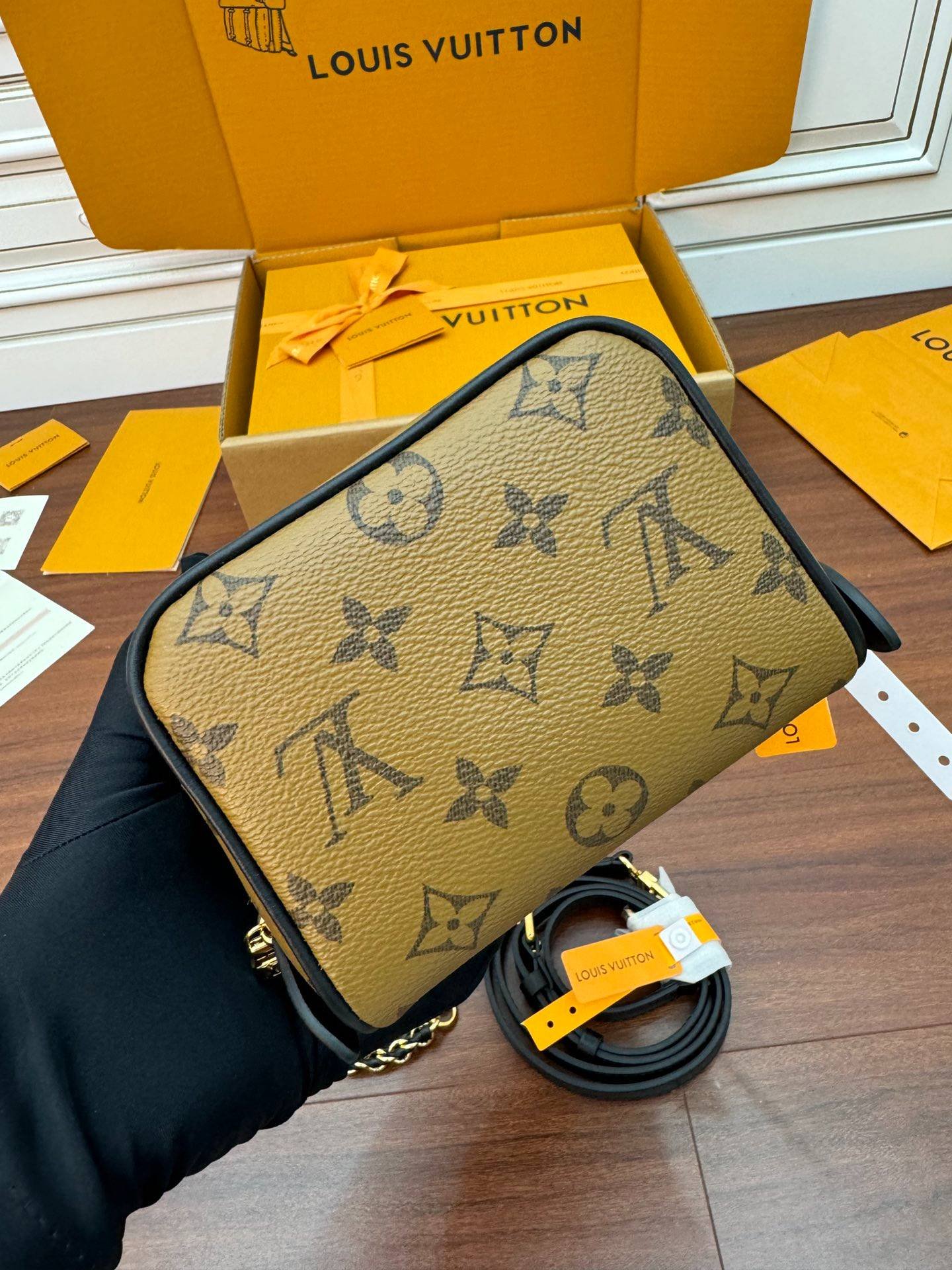 i1716357160_7699_6-1