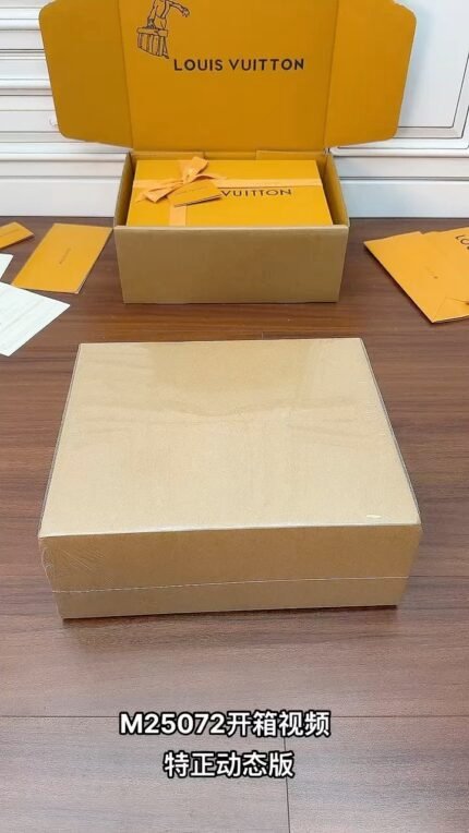 M25072 unboxing video 📸