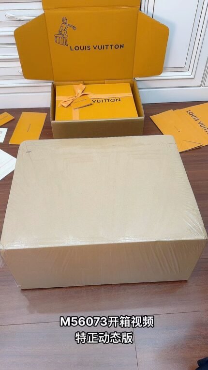 M56073 unboxing video 📸