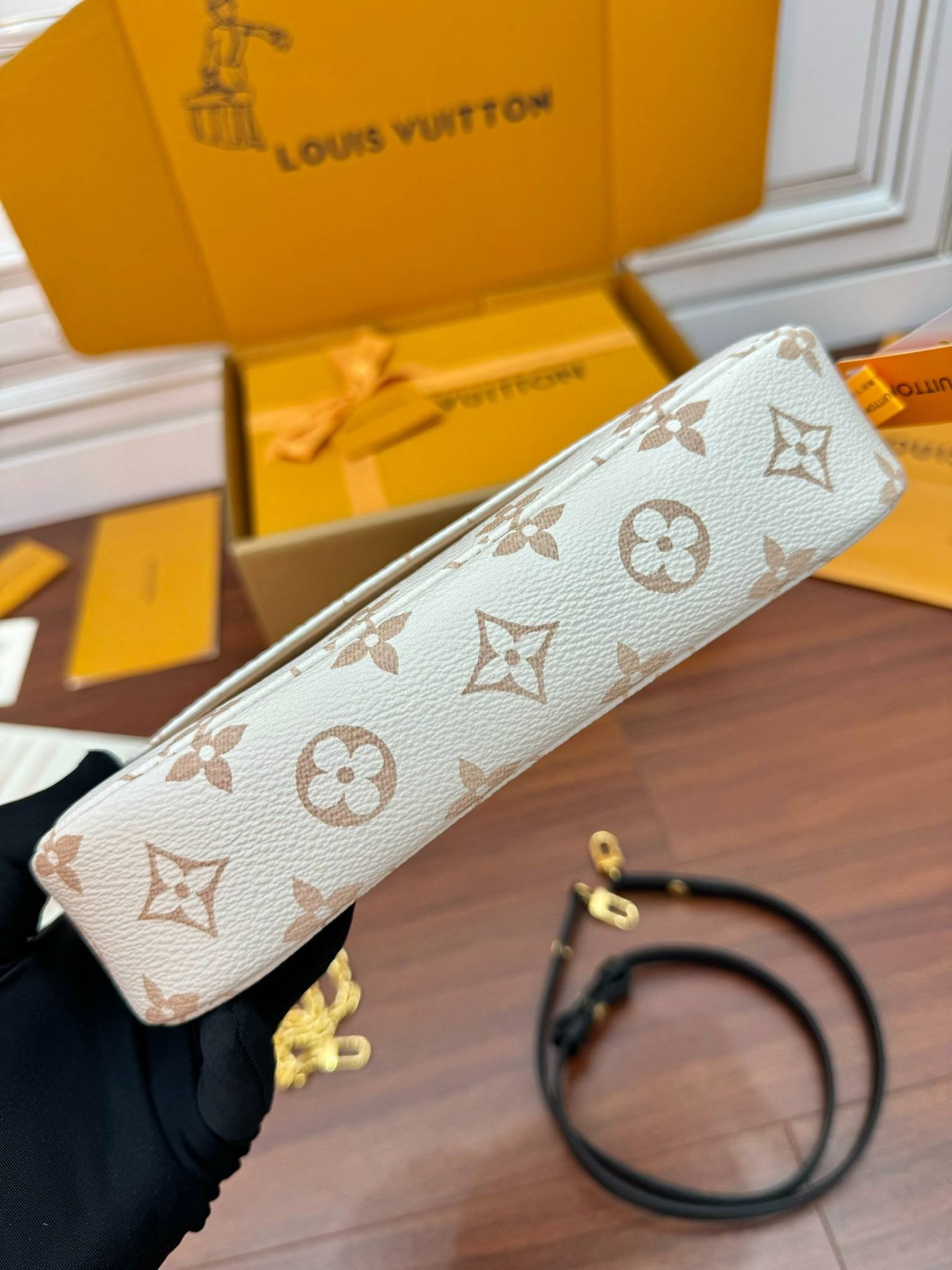 i1717128614_7747_1-1