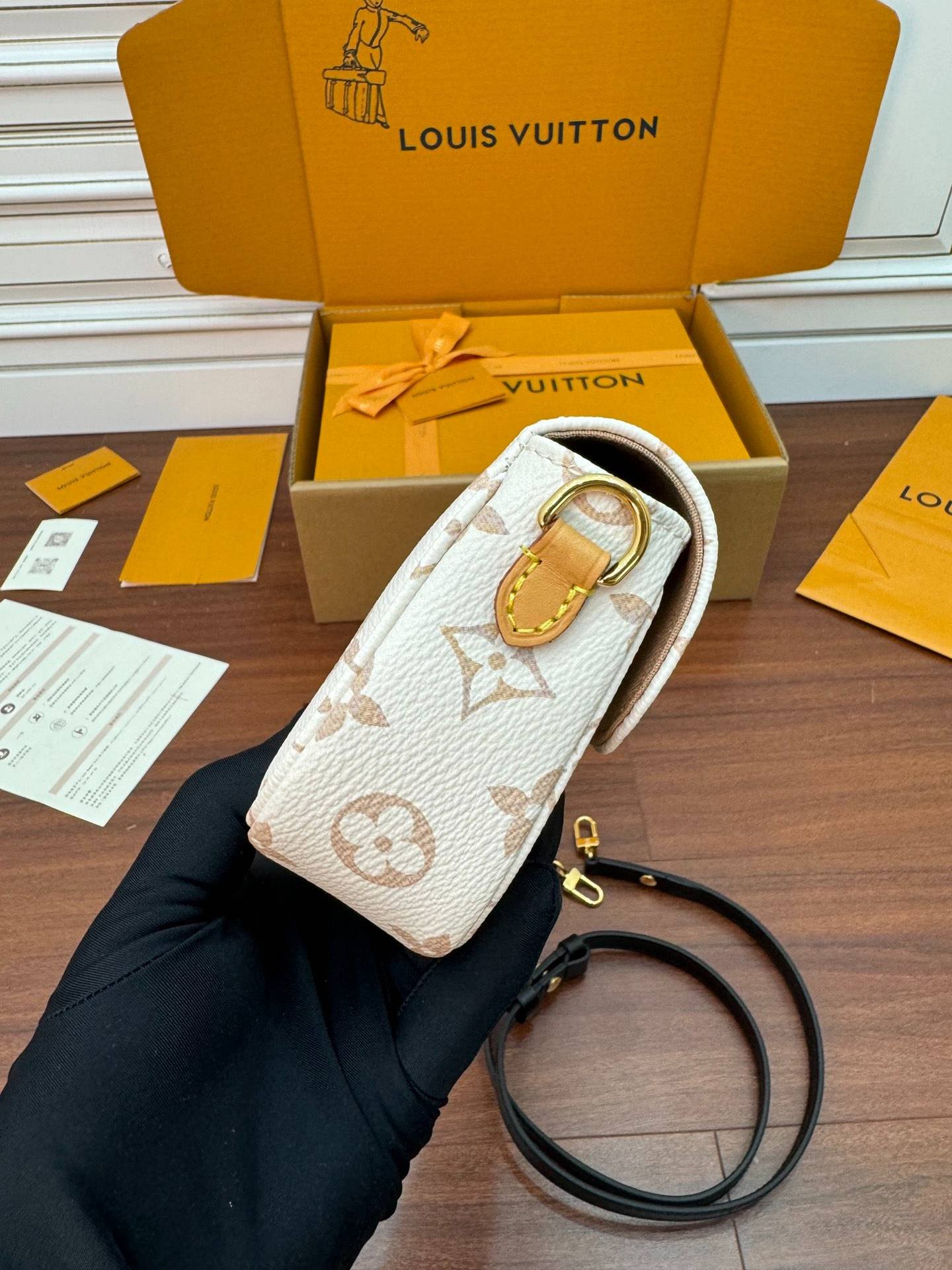 i1717128614_8482_0-1