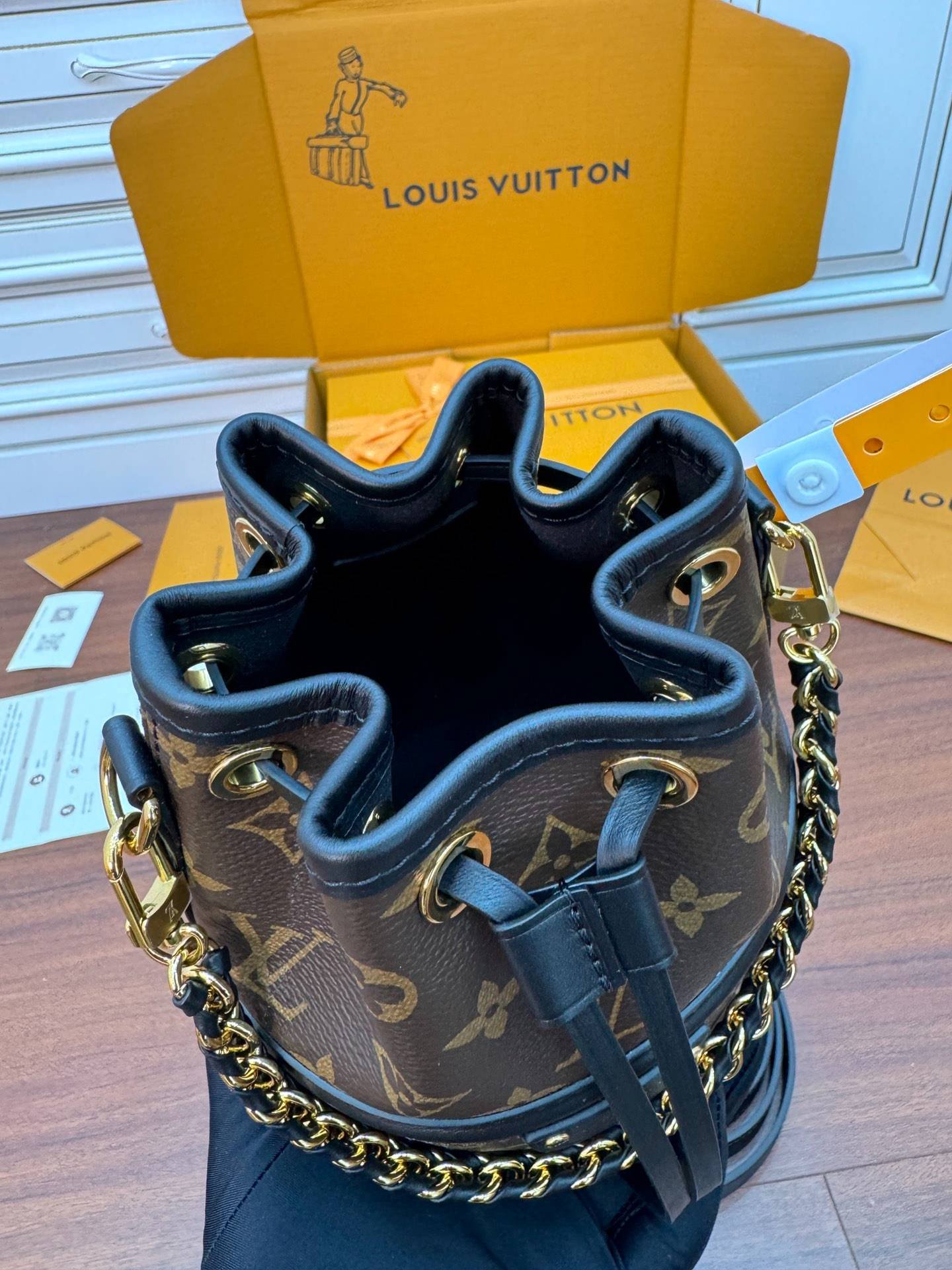 i1718100148_9786_8-1