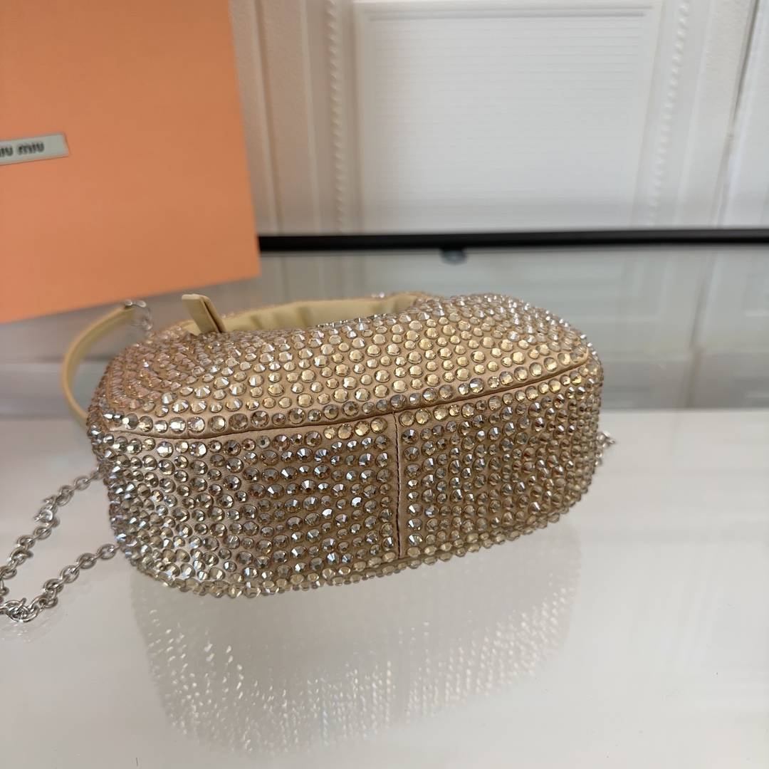 i1718188701_5223_4-1