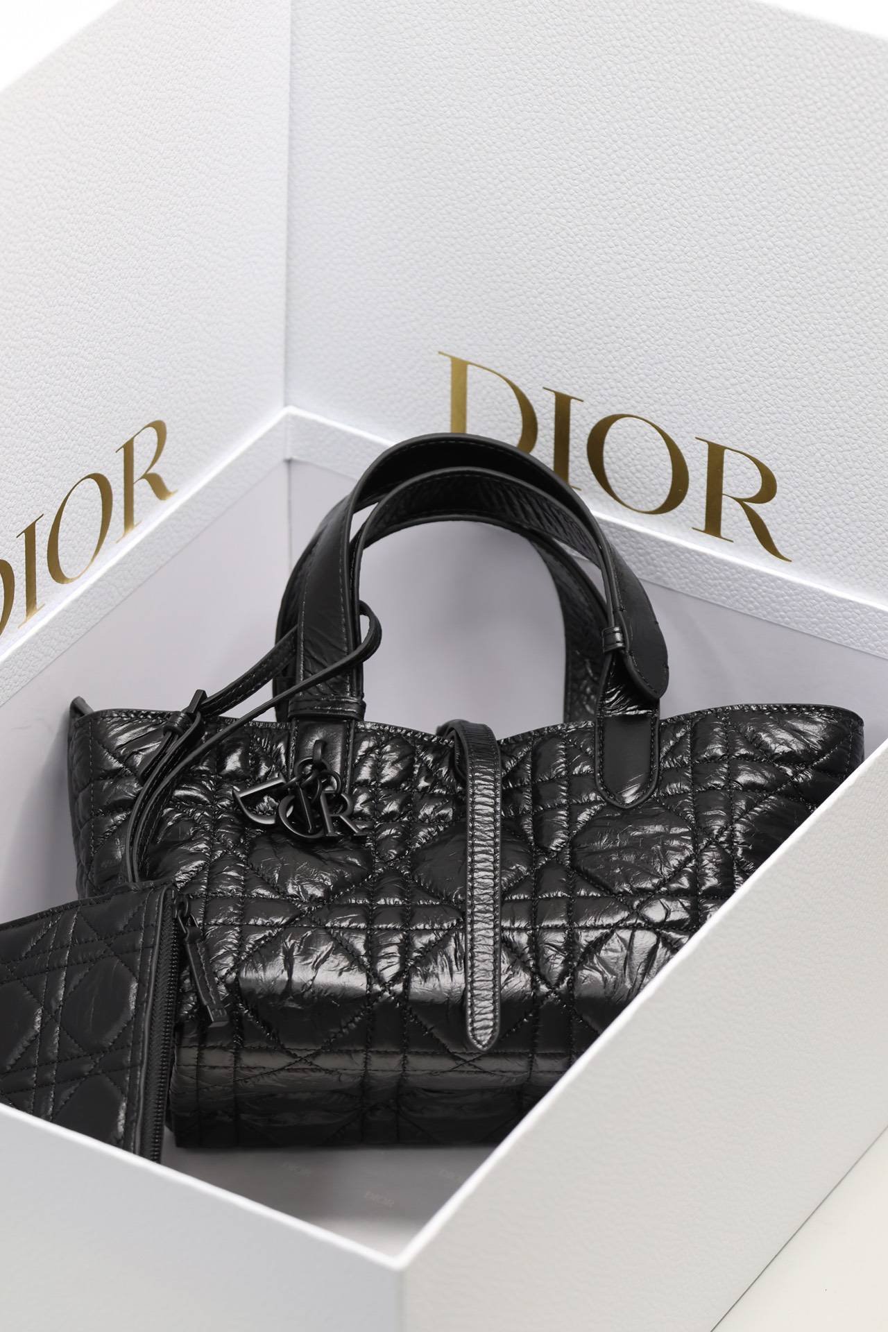 i1718939257_1498_3-1