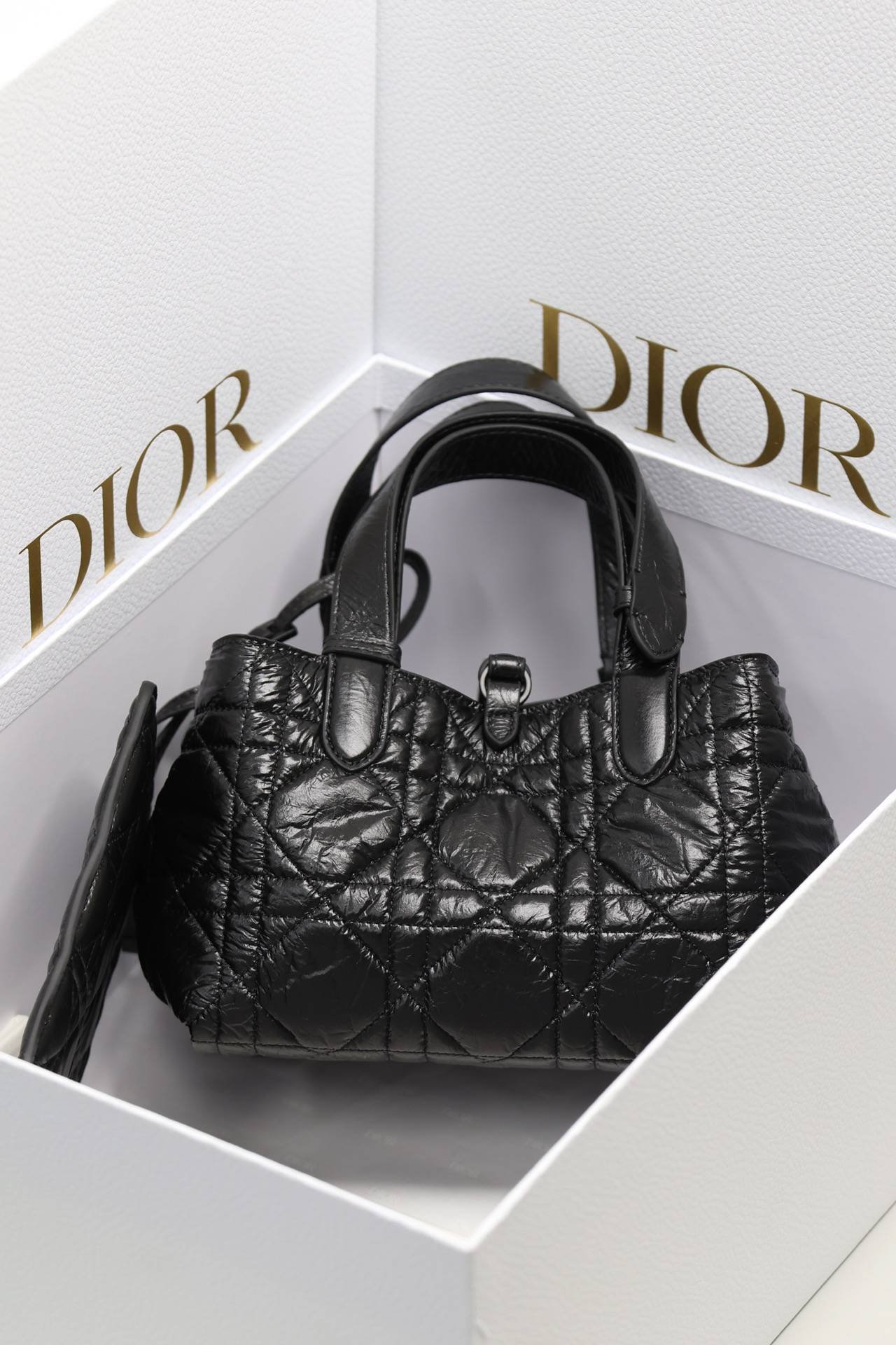 i1718939257_7273_1-1