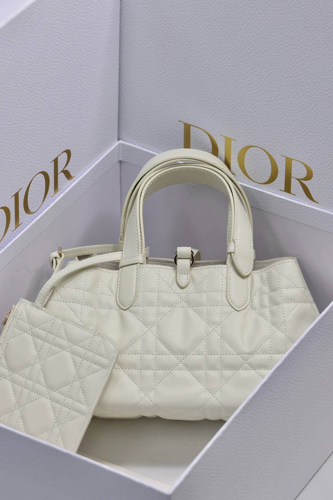 i1718939352_1610_1-1