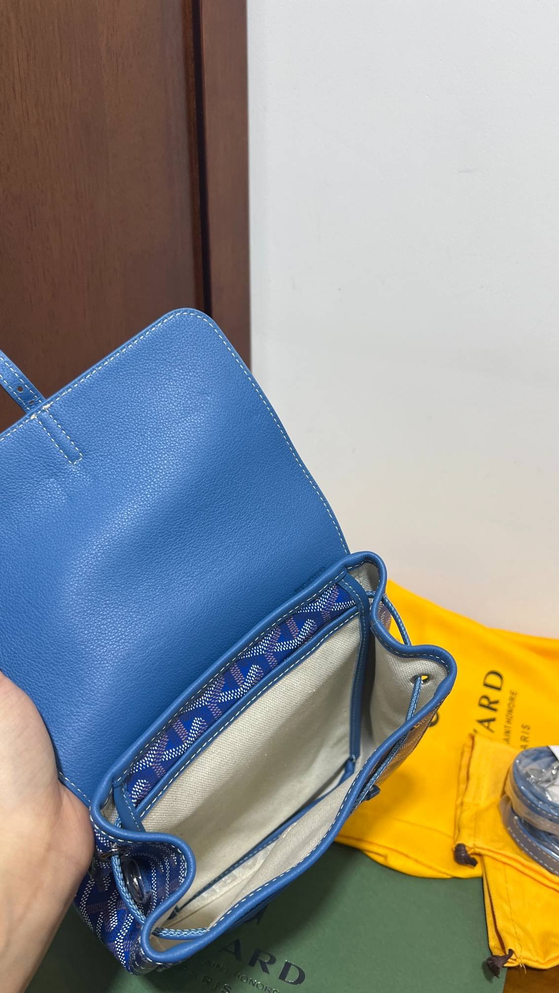 i1719982707_1062_0-1 i1719982707_1062_0-1