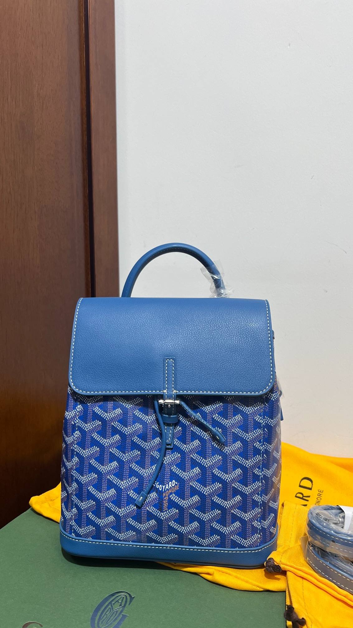 i1719982708_2457_0-1 i1719982708_2457_0-1