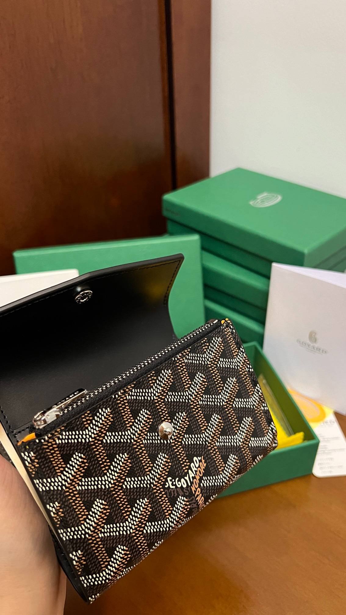 i1721792309_8132_5-1