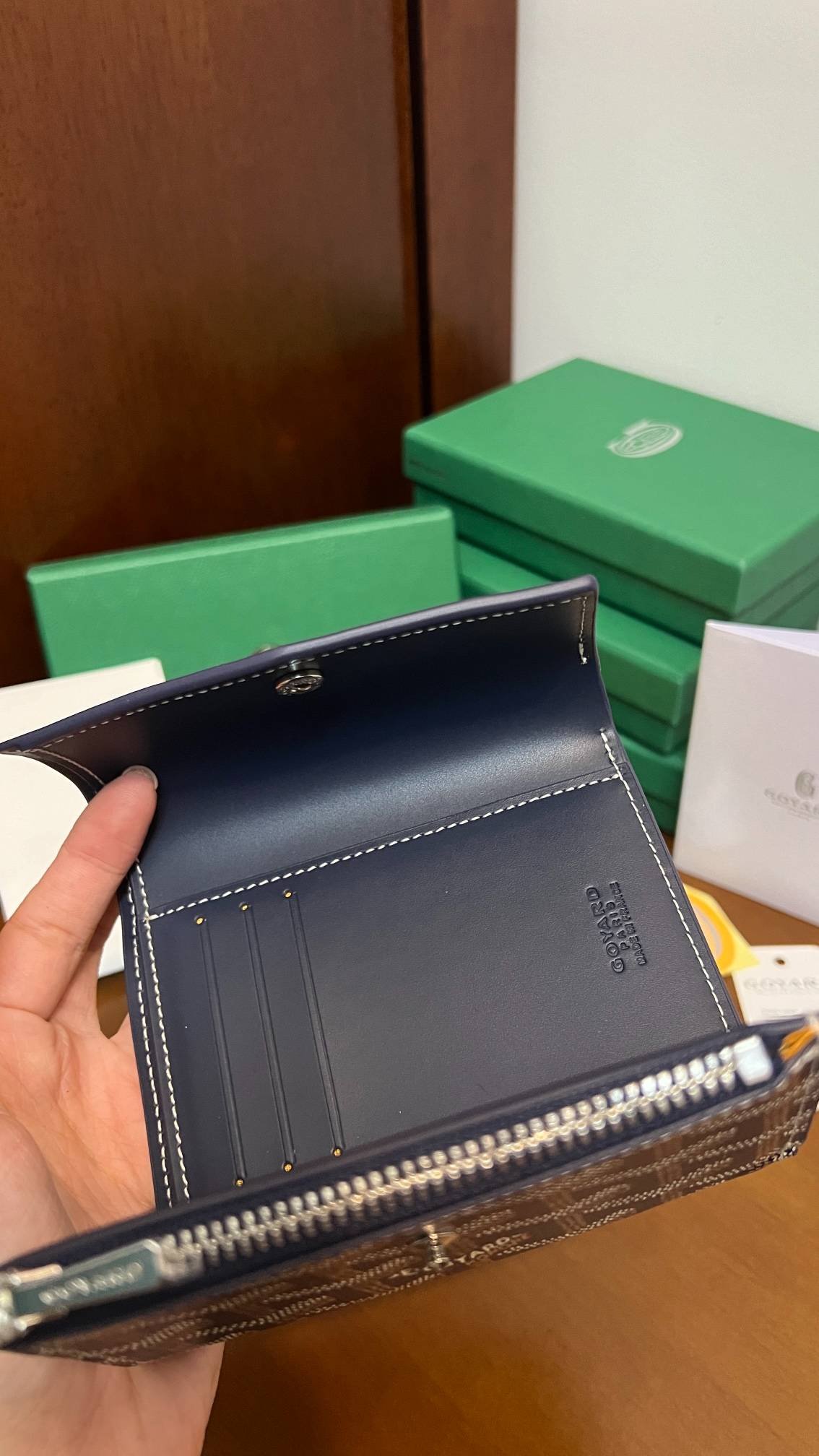 i1721795055_9895_0-1 i1721795055_9895_0-1