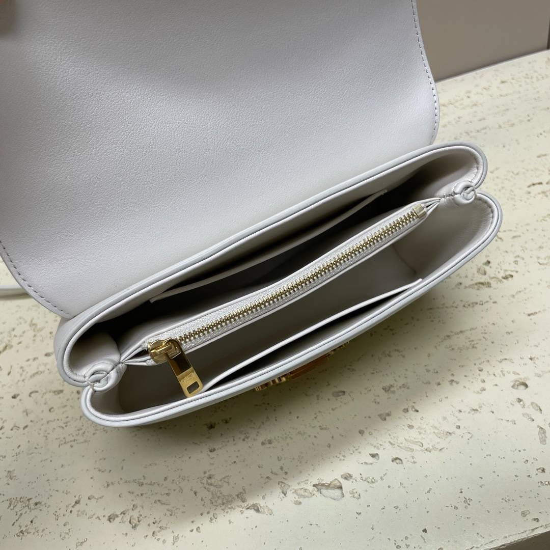 i1722406339_9652_4-1