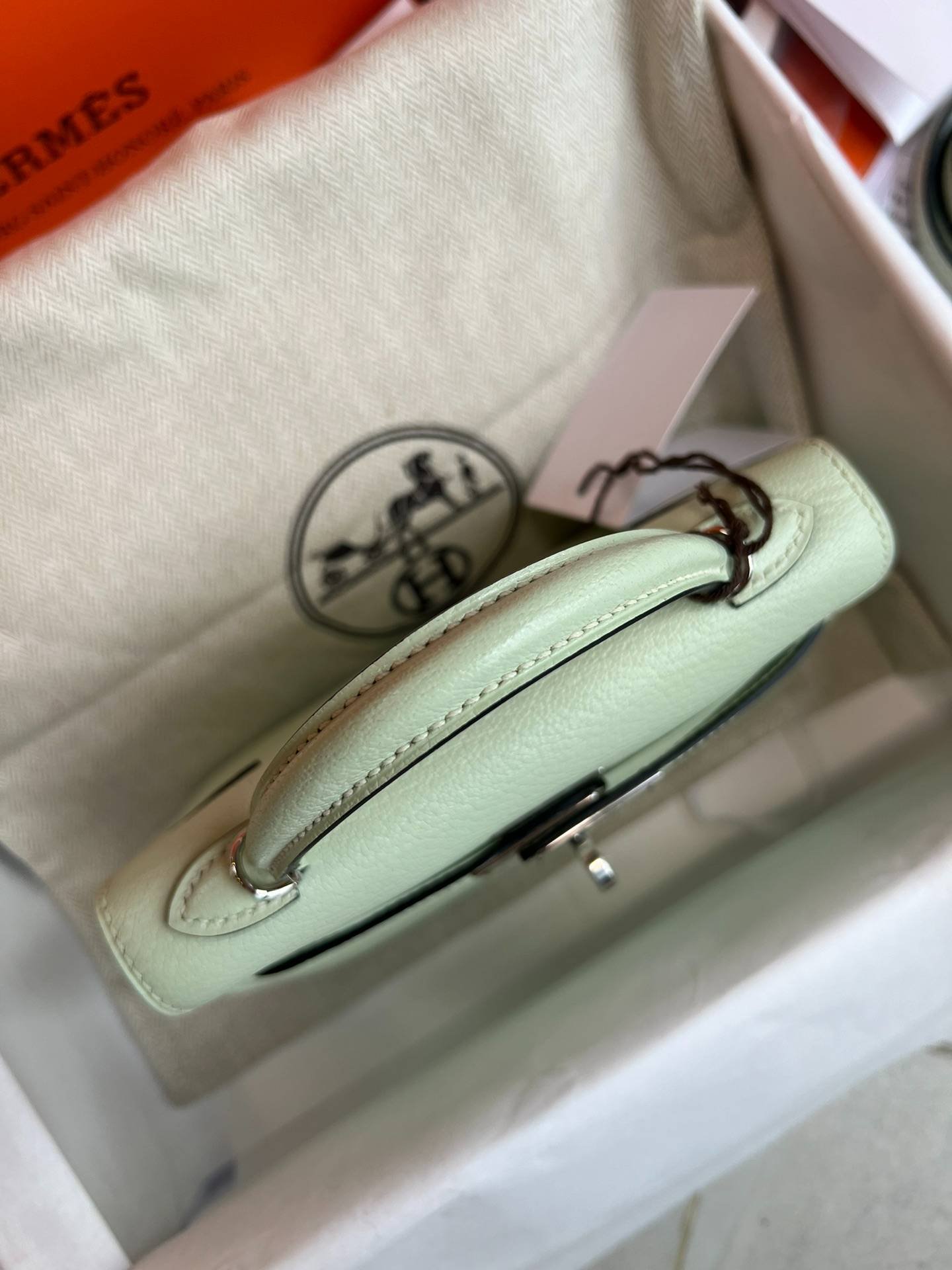 i1723187804_1003_2-1