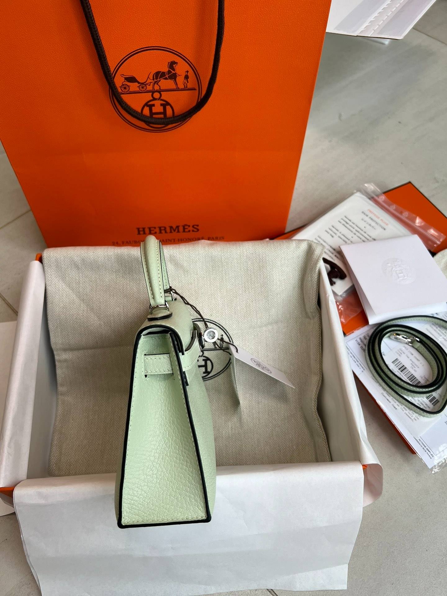 i1723187804_3237_3-1