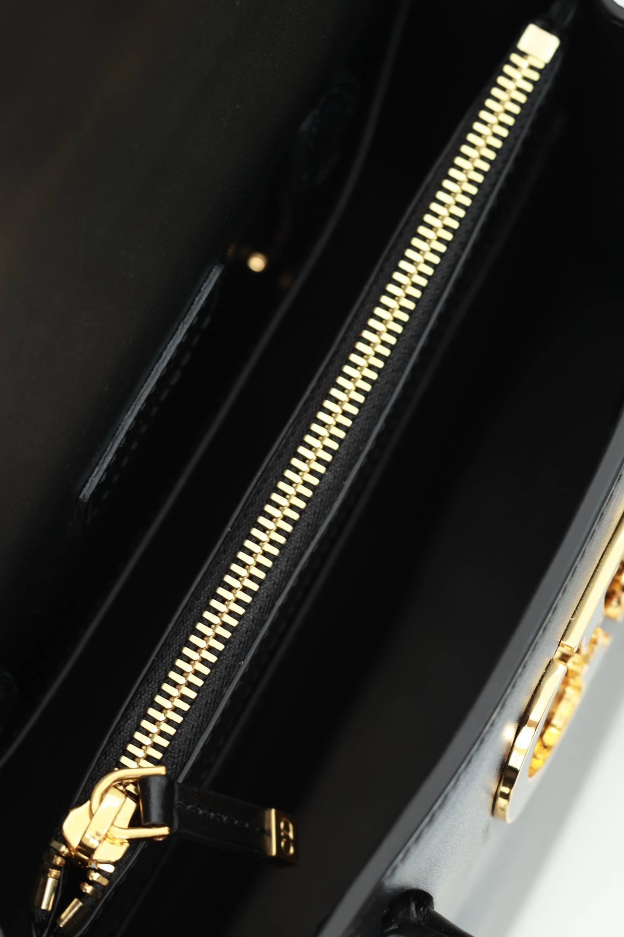 i1725516625_6307_8-1