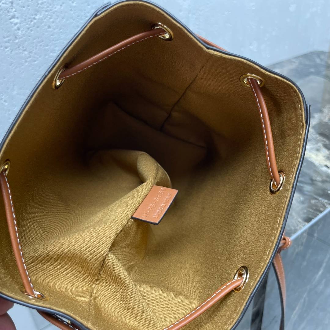 i1725935897_8997_0-1