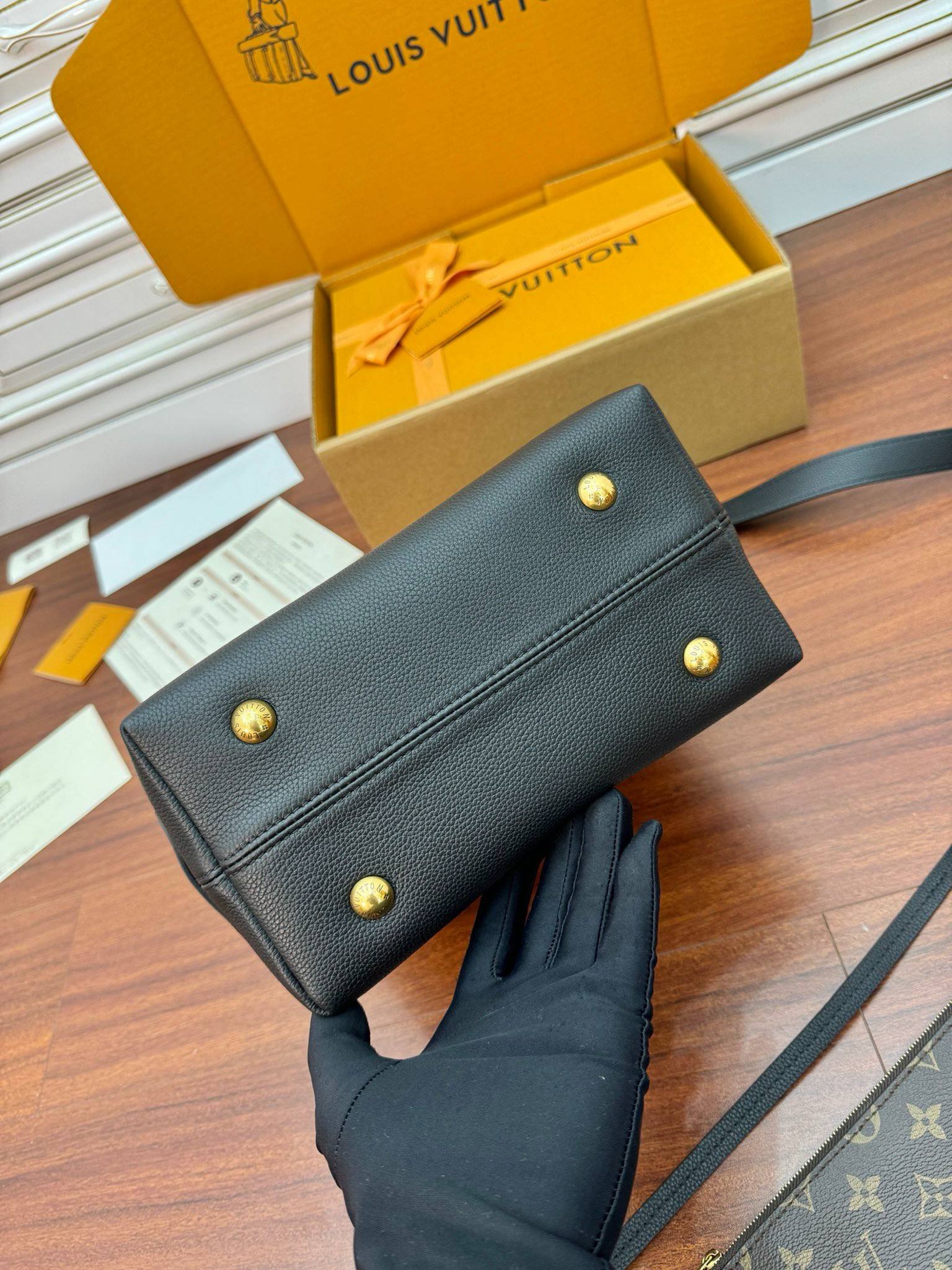 i1726715836_2432_4-1