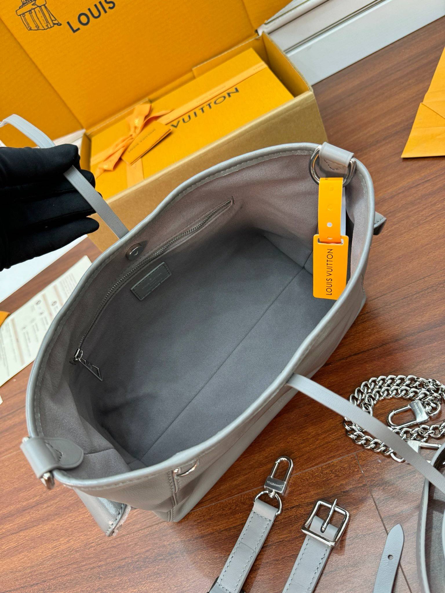 i1726888872_3158_4-1