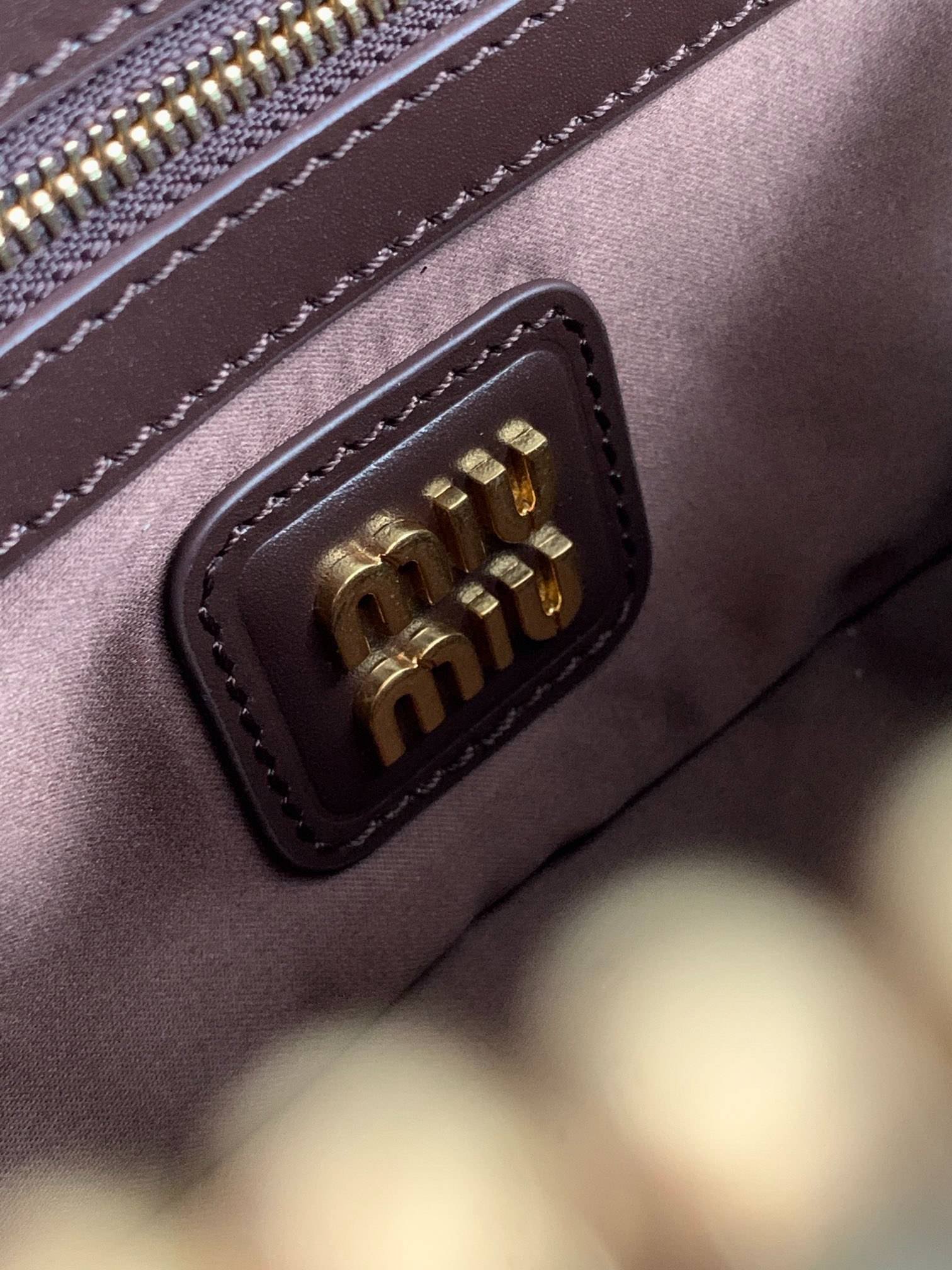 i1726896485_2470_2-1