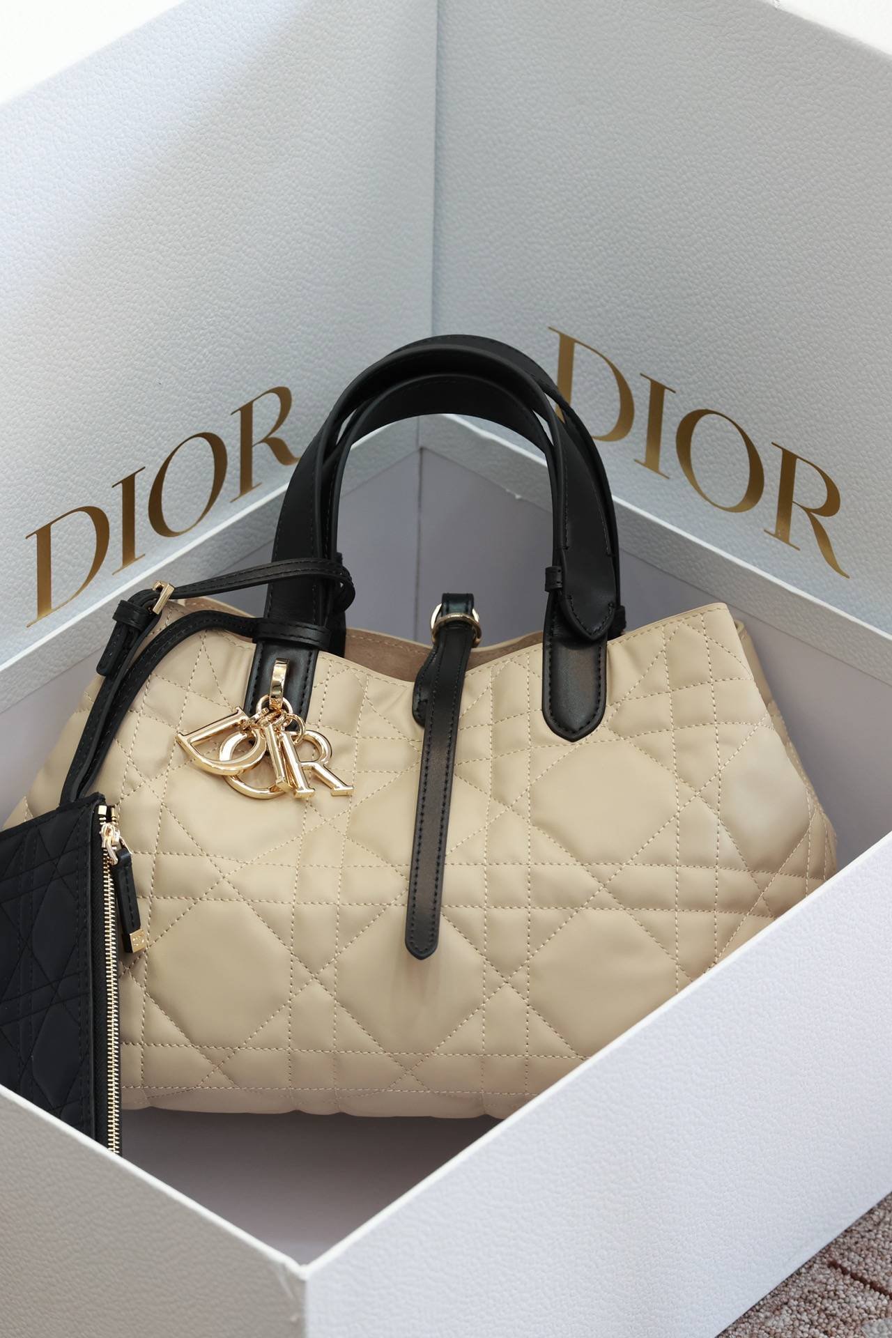 i1728269377_2993_0-1 i1728269377_2993_0-1