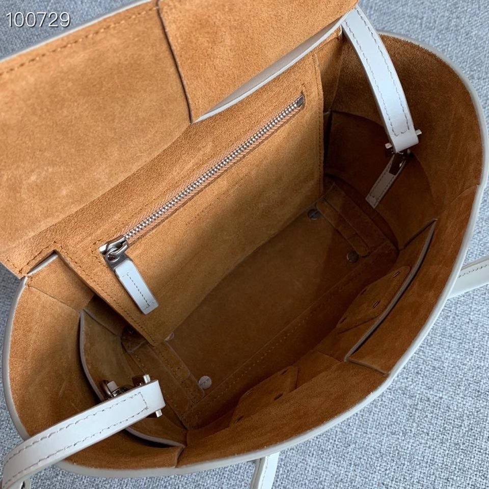 a1603907266782_7621-2 a1603907266782_7621-2