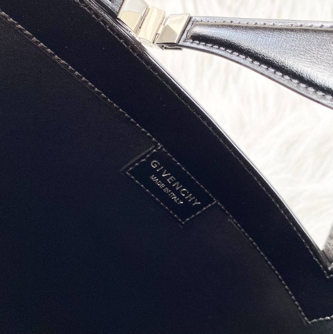 a1641424354170_5648-1