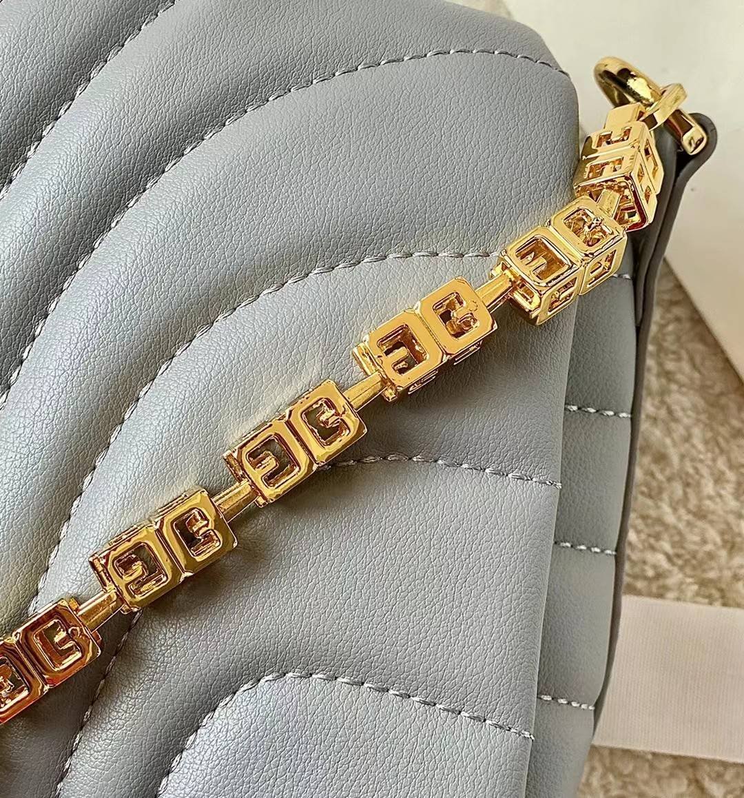 a1670474249024_0444-1