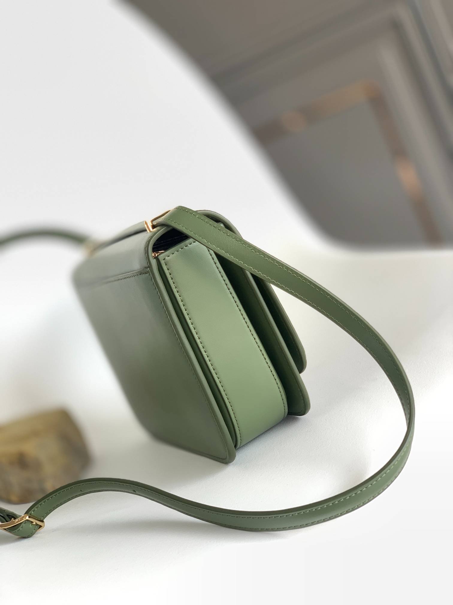 i1630990168_8897_1-1