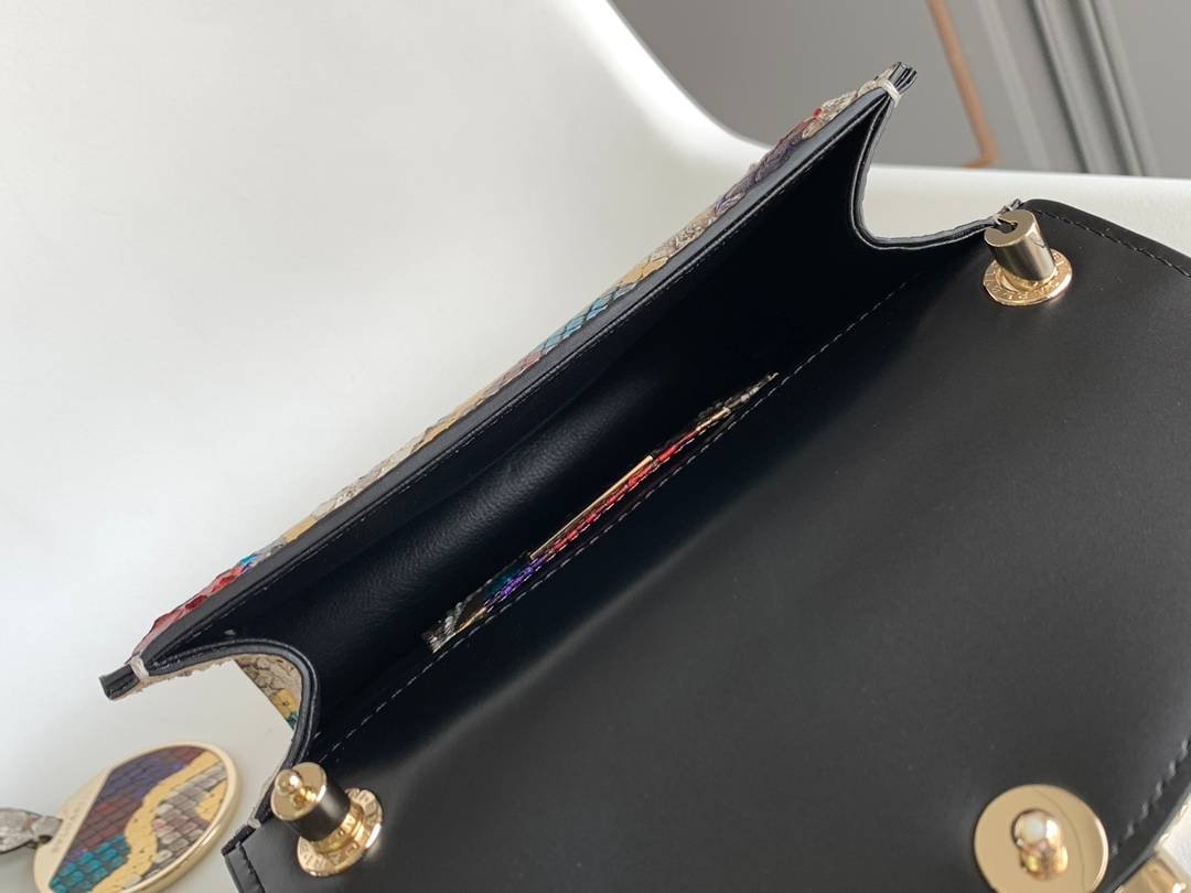 i1635437376_2139_7-1