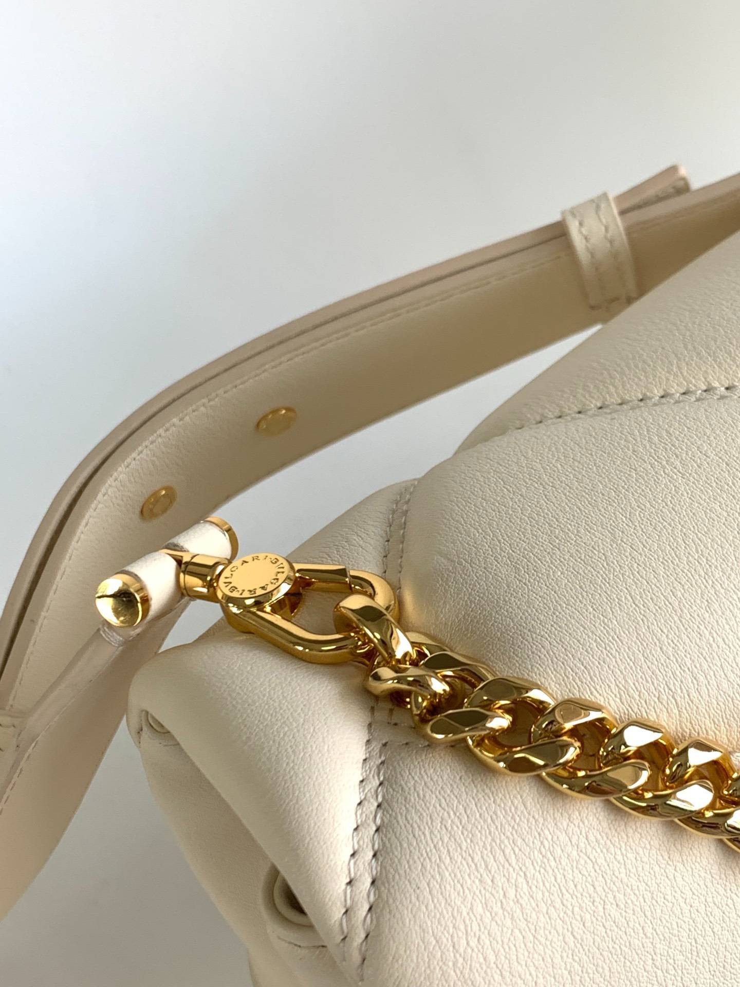 i1637385522_3037_4-1 i1637385522_3037_4-1