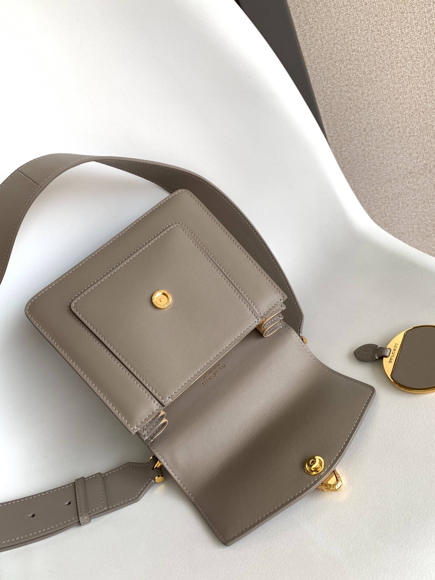 i1669185918_3037_6-1