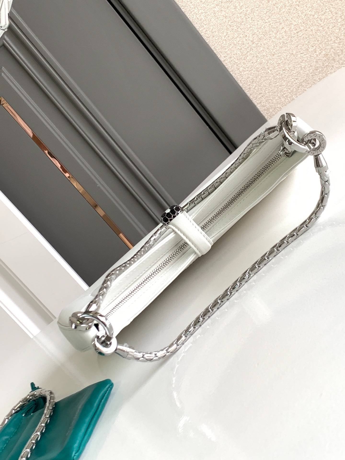 i1683882716_9460_6-1