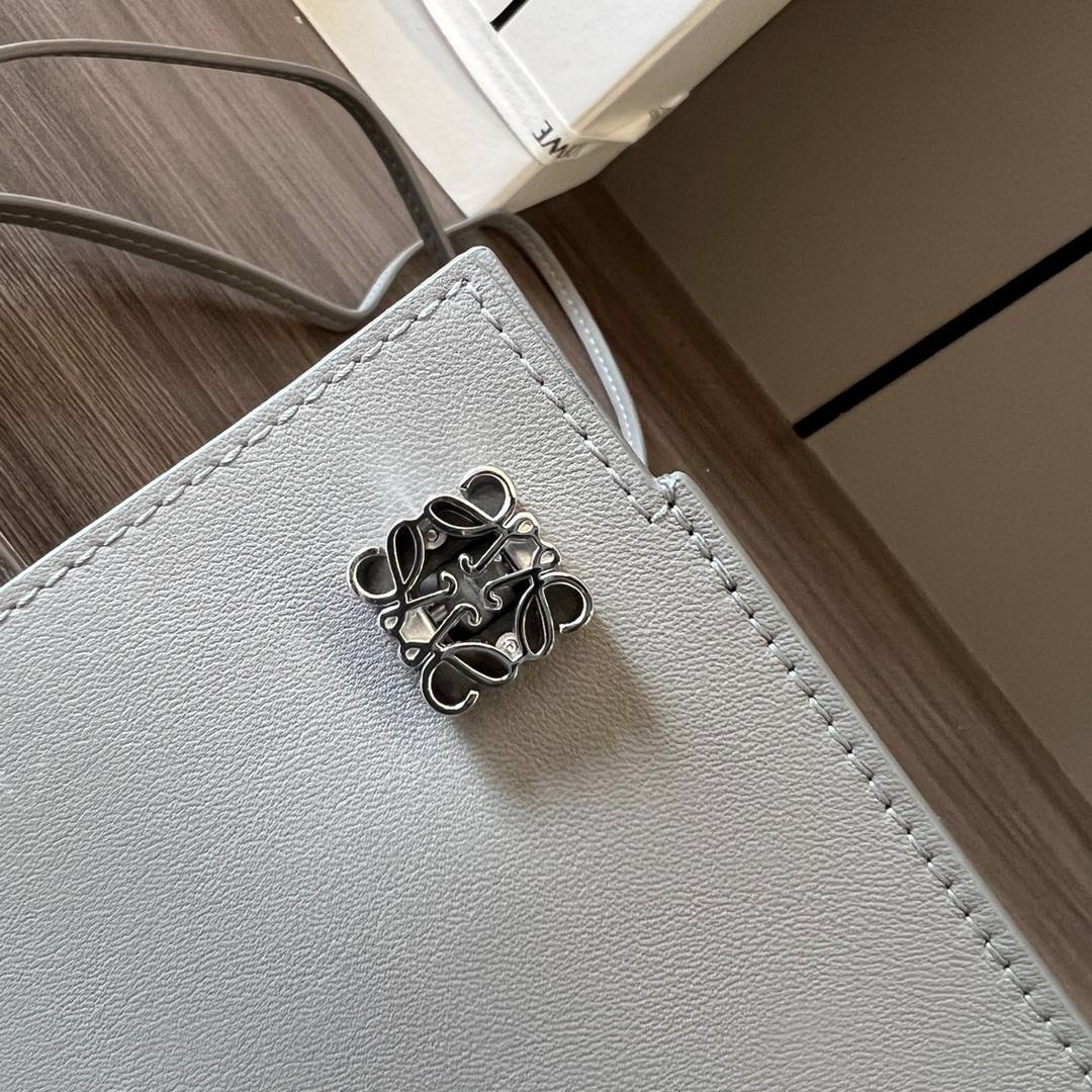 i1689613521_9782_4-1