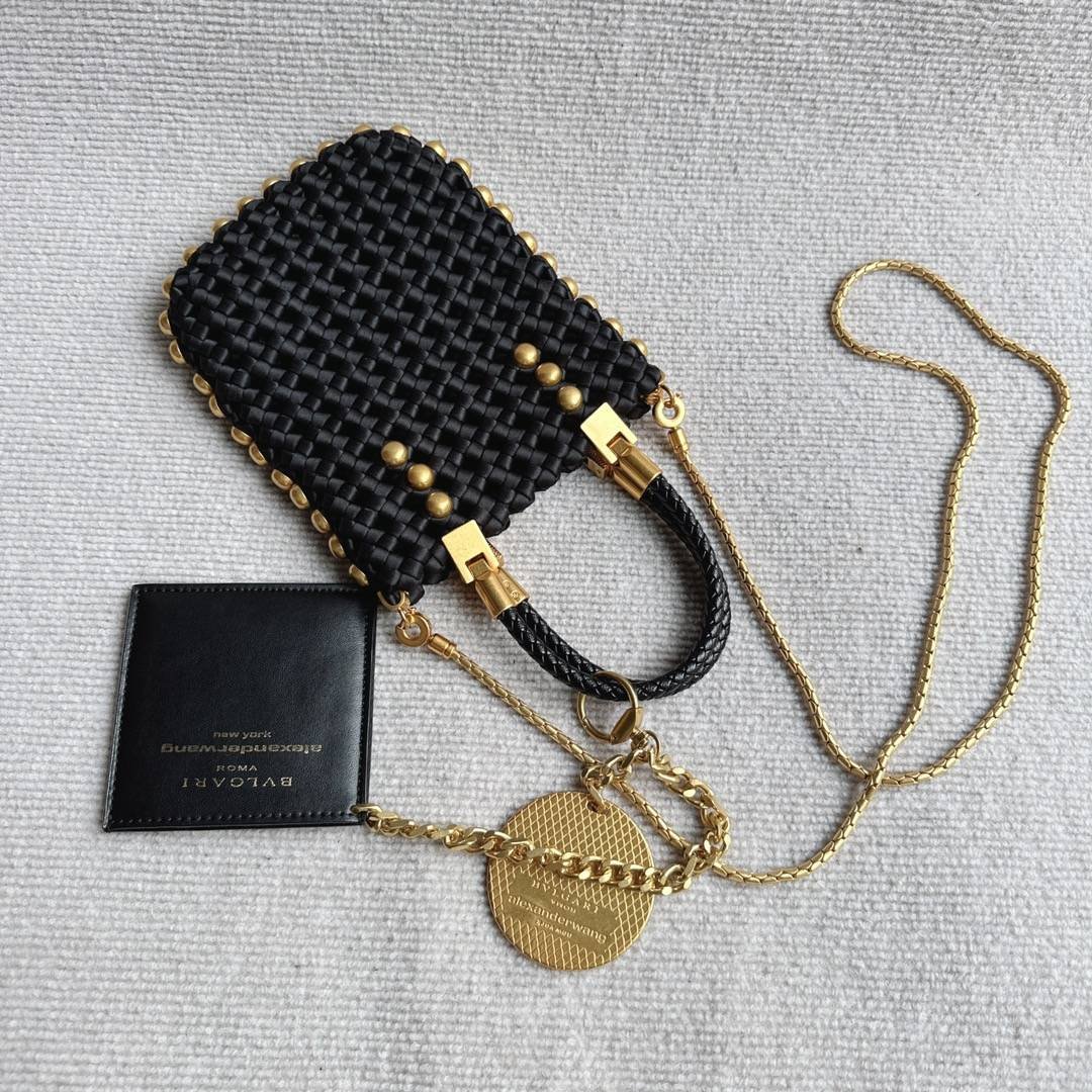 i1693560472_1666_0-1