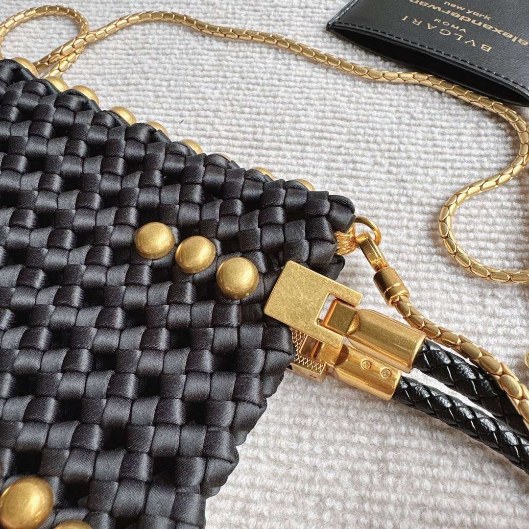 i1693560472_9007_5-1