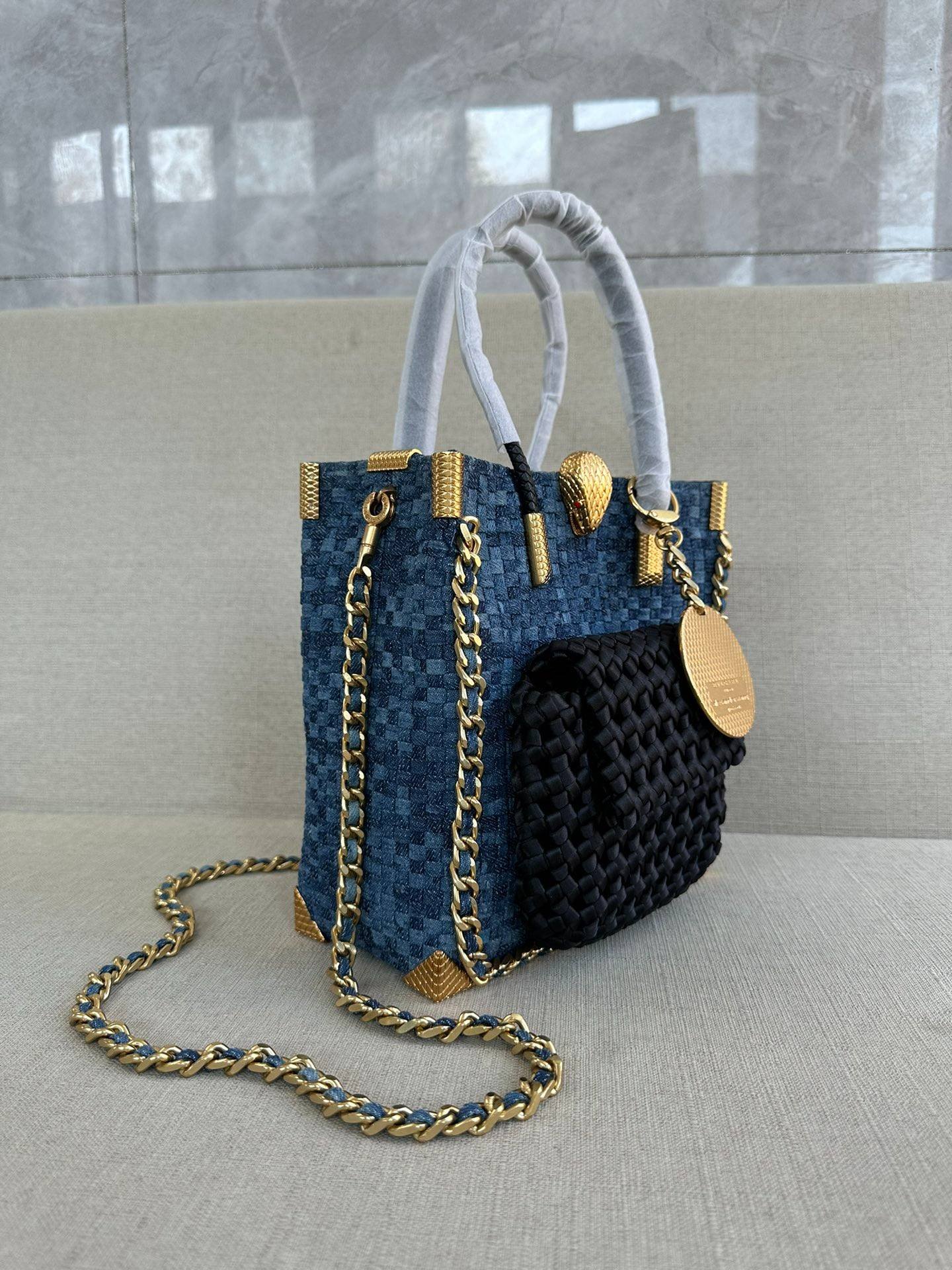 i1698871692_1011_2-1 i1698871692_1011_2-1