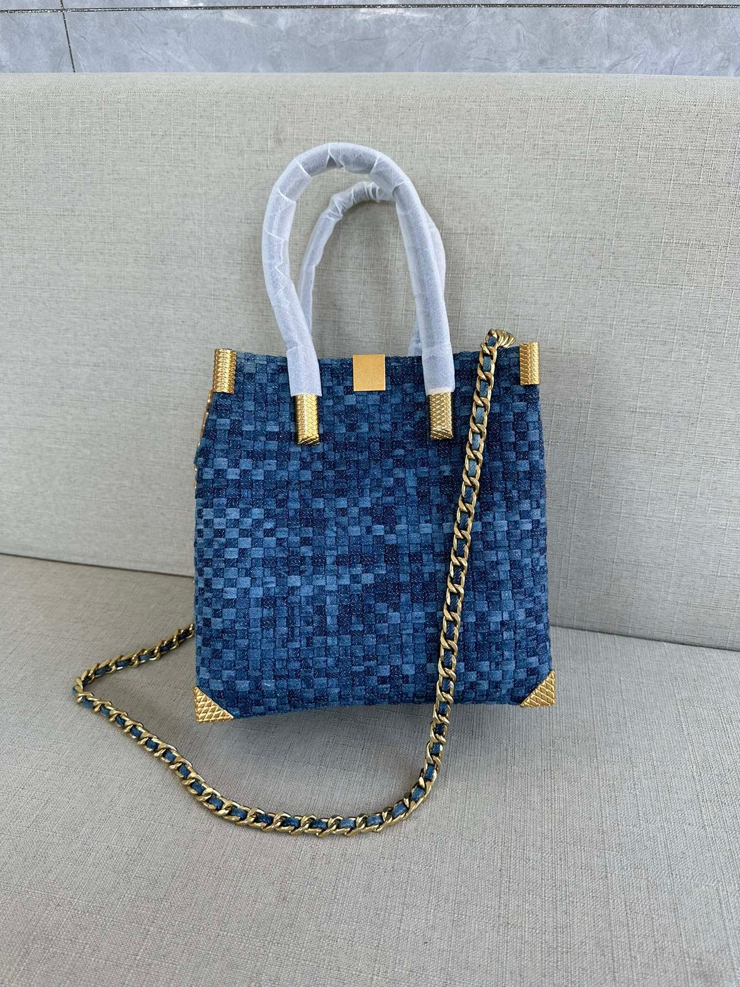 i1698871692_2736_1-1 i1698871692_2736_1-1