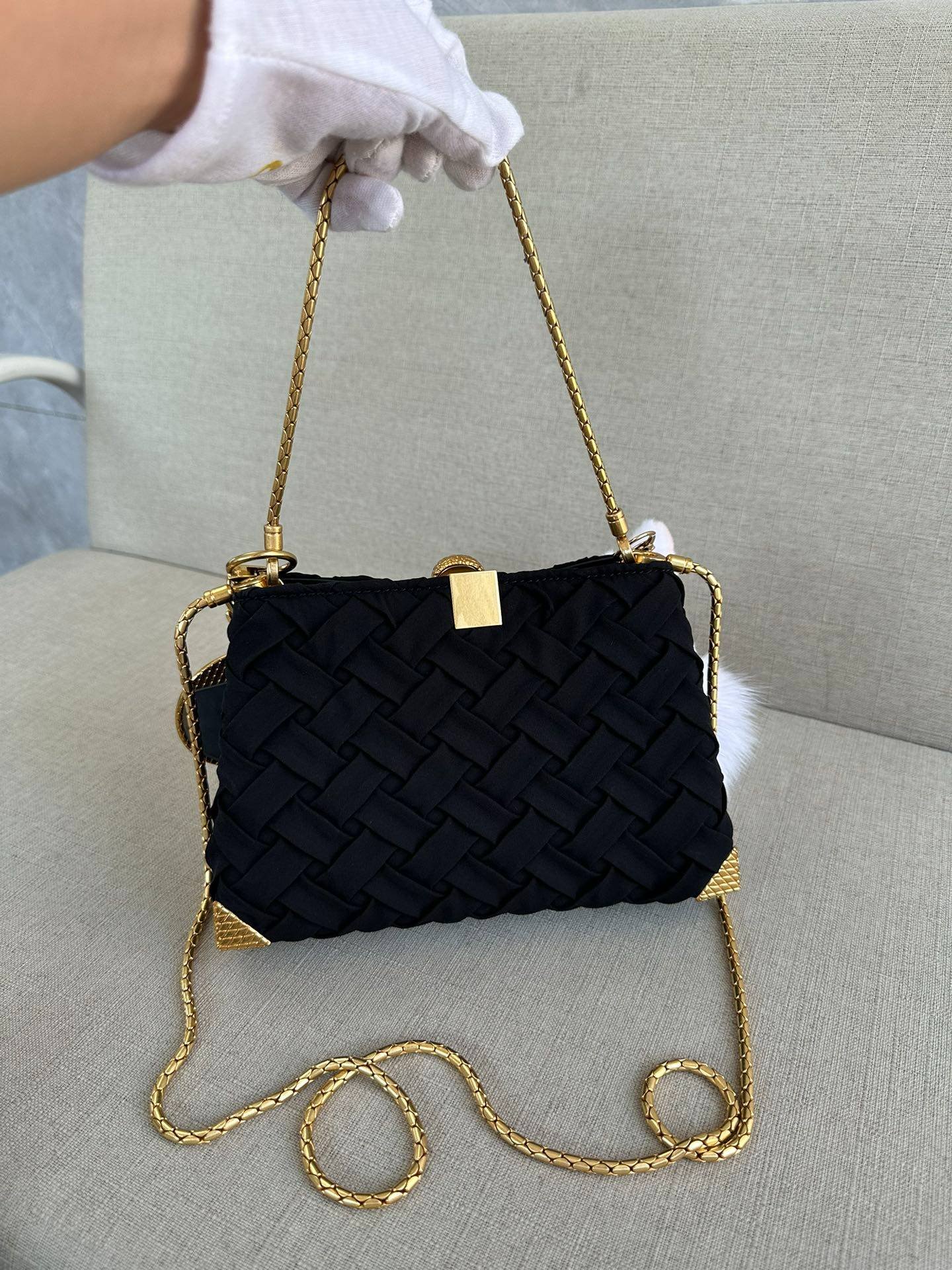 i1698872096_9545_1-1