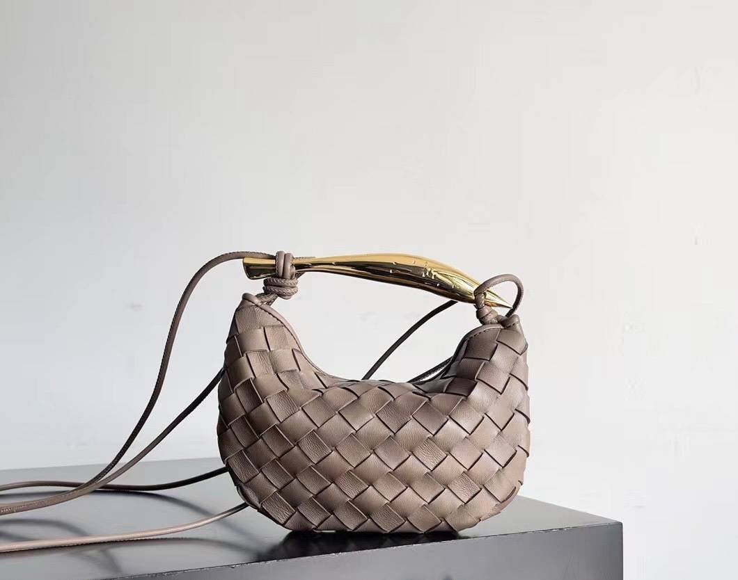 i1700040194_7646_0-1