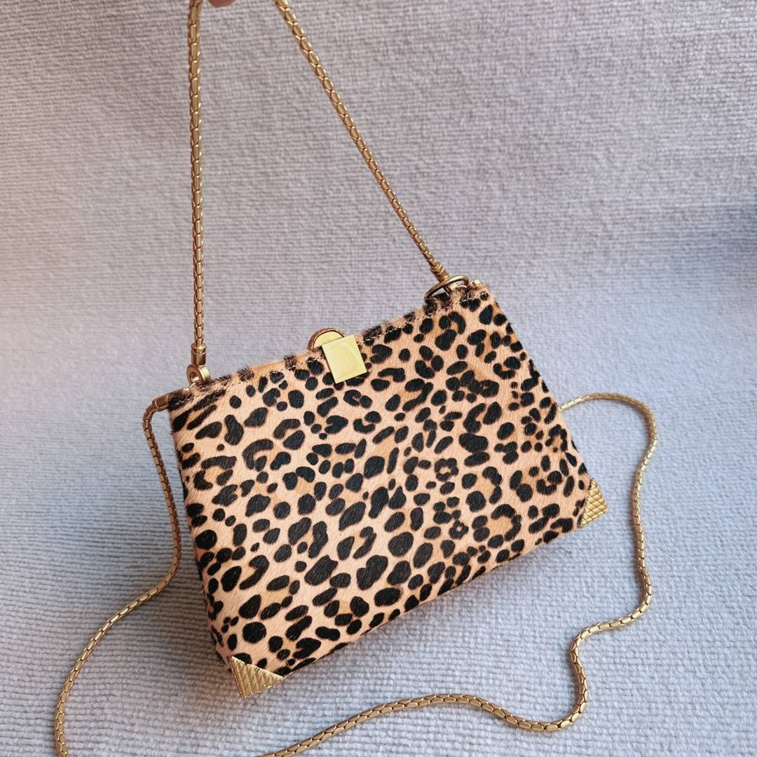 i1700469528_8852_7-1 i1700469528_8852_7-1