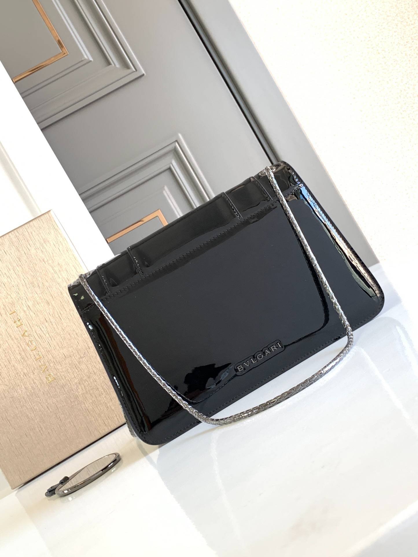 i1700813922_9919_4-1