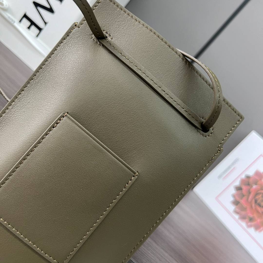 i1701539865_3389_3-1