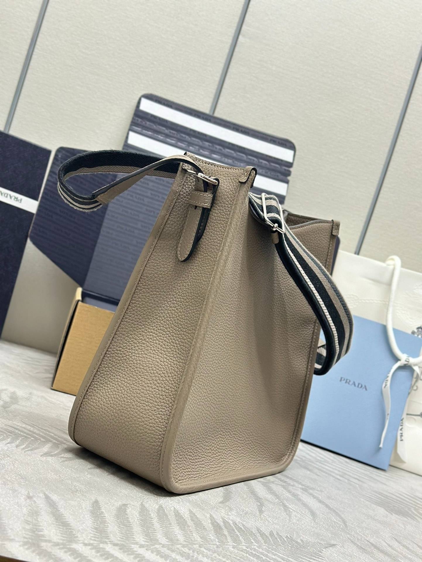 i1703774375_2394_2-1